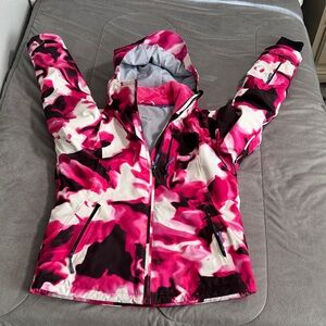 Volkl womens Hot Pink Camo Winter ski Jacket with Hood Sz 8